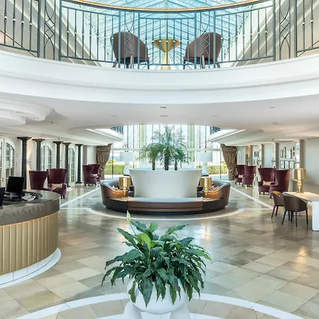 A-rosa Kurhaus Отель Остзебад Бинц