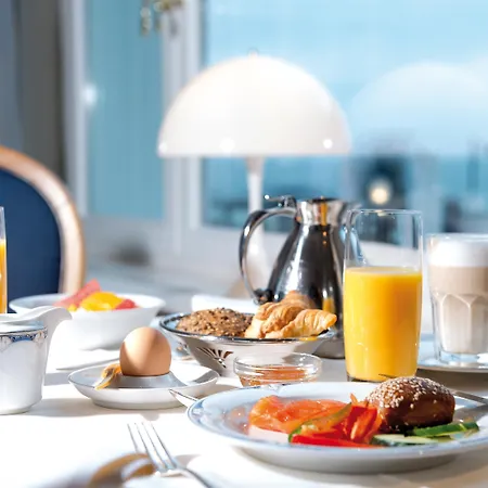 Отель A-rosa Kurhaus Остзебад Бинц