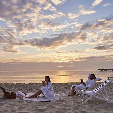 Отель A-rosa Kurhaus 5*