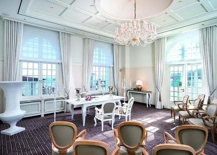 Hotel Travel Charme Kurhaus 5*